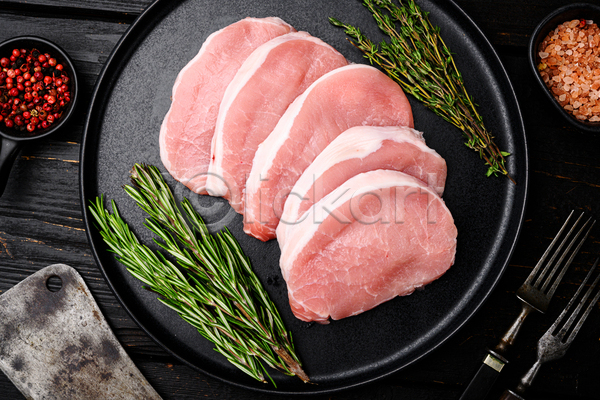 사람없음 JPG 포토 하이앵글 해외이미지 돼지고기 로즈메리 백리향 생고기 식재료 포크 핑크솔트