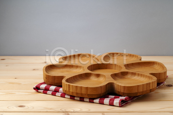 사람없음 JPG 포토 해외이미지 나무그릇 나무배경 냅킨 목재 식탁보 오브젝트 회색배경