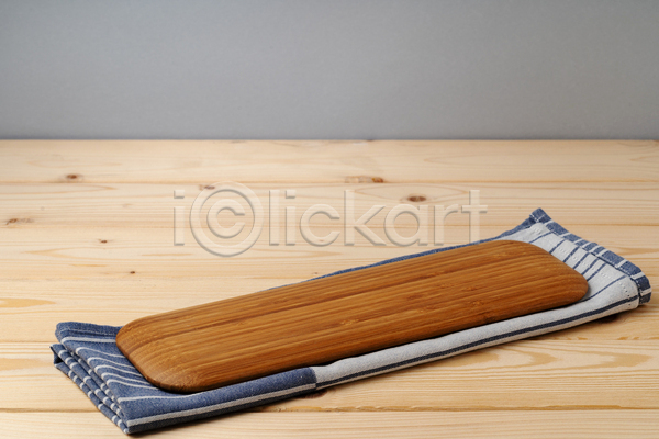 사람없음 JPG 포토 해외이미지 나무도마 나무배경 냅킨 목재 식탁보 오브젝트 회색배경