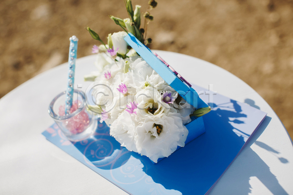 화려 사람없음 JPG 포토 해외이미지 결혼소품 그림자 꽃 야외 웨딩아치 유리 해변