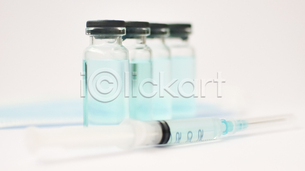 사람없음 JPG 포토 해외이미지 바이알 백신 스튜디오촬영 액체 예방접종 오브젝트 유리병 주사기 투명 하늘색