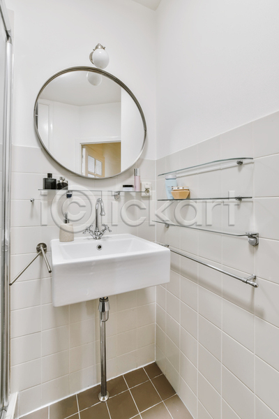 깨끗함 사람없음 JPG 포토 해외이미지 거울 세면대 실내 인테리어 화장실