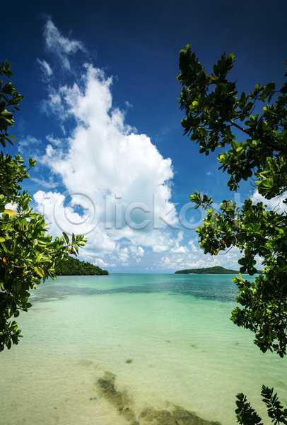 사람없음 JPG 포토 해외이미지 구름(자연) 나뭇잎 맑음 바다 야외 여름(계절) 여름풍경 주간 캄보디아 하늘 휴양지