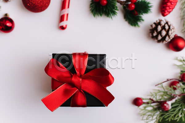 사람없음 JPG 포토 하이앵글 해외이미지 선물상자 실내 크리스마스 크리스마스선물 크리스마스용품 흰배경