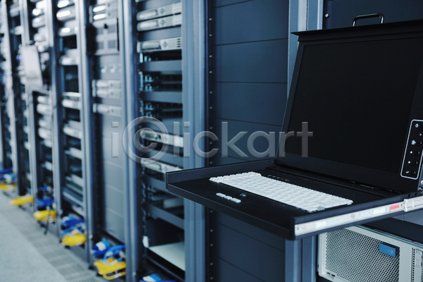 사람없음 JPG 포토 해외이미지 노트북 서버 서버실 센터 시스템 실내 자료