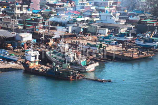 사람없음 JPG 포토 하이앵글 건물 건축 교통 배(교통) 산업 수상교통 야외 어선 어업 어촌 자연 주간 항구 해항