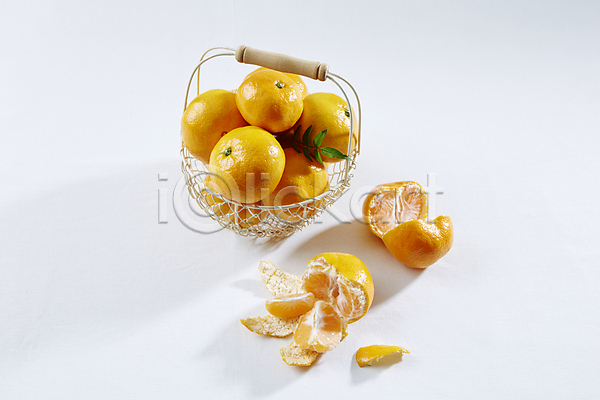 사람없음 JPG 포토 과일 귤 바구니 슬라이스 식재료 실내 흰배경