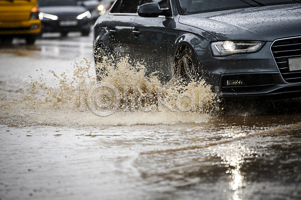 사람없음 JPG 아웃포커스 포토 도로 비(날씨) 성남 야외 자동차 자연재해 주간 튀는물 폭우 홍수 흙탕물
