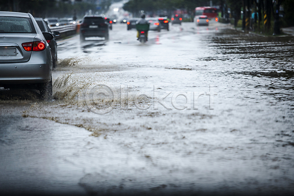 사람없음 JPG 아웃포커스 포토 도로 비(날씨) 성남 야외 자동차 자연재해 주간 튀는물 폭우 홍수 흙탕물