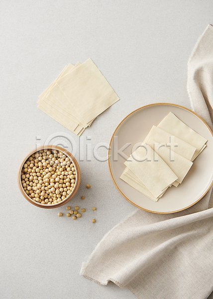 사람없음 JPG 포토 하이앵글 건강식 다이어트음식 두부요리 메주콩 스튜디오촬영 쌈두부 콩 흰배경
