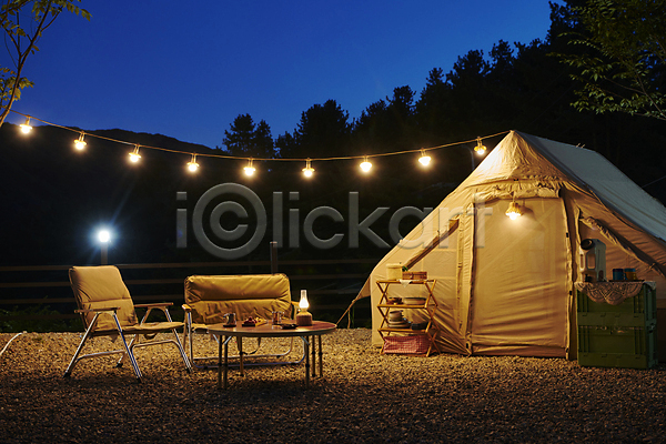 사람없음 JPG 포토 야간 야외 야외테이블 어둠 오브젝트 잡동사니 조명장식 캠핑 캠핑도구 캠핑의자 캠핑장 텐트
