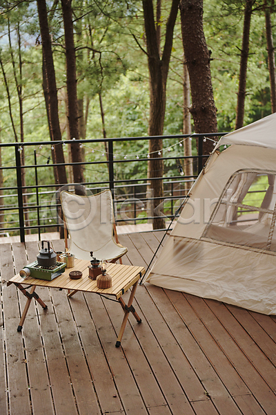 휴식 사람없음 JPG 포토 그라인더 나무탁자 데크 야외 야외테이블 여행 주간 주전자 캠핑 캠핑의자 커피 커피용품 텐트 휴가 힐링