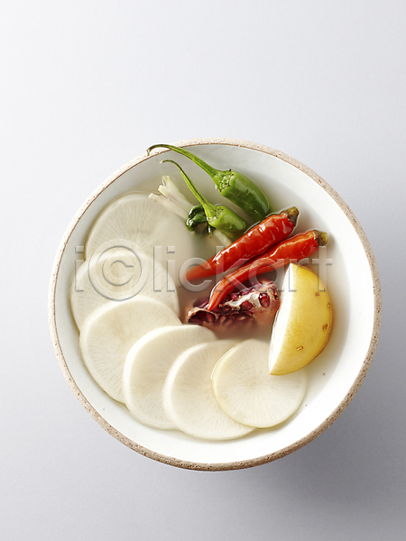 사람없음 JPG 포토 하이앵글 고추 그릇 동치미 무 반찬 배(과일) 석류 음식 플레이팅 한그릇 한식