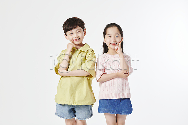 남자 두명 소녀(어린이) 소년 어린이만 여자 한국인 JPG 앞모습 포토 미소(표정) 상반신 손짓 스튜디오촬영 찌르기