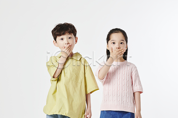 남자 두명 소녀(어린이) 소년 어린이만 여자 한국인 JPG 앞모습 포토 남매 놀람 상반신 스튜디오촬영 입가림