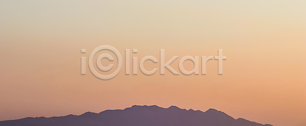 변화 분위기 휴식 사람없음 JPG 실루엣 포토 해외이미지 글로벌 낭만 노란색 디자인 마법 백그라운드 보라색 뷰티 산 새벽 생태학 신앙심 안테나 에너지 에코 여름 오렌지 우주 일몰 일출 자연 저녁 종교 지구 천국 추상 카피스페이스 컬러 컬러풀 태양 패턴 하늘 해외202309 해외포토 환경 황혼 휴가