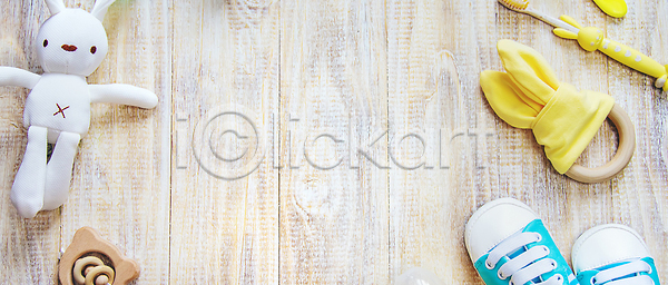 부드러움 새로움 사람없음 소년 아기 어린이 JPG 포토 해외이미지 걸음마 노리개젖꼭지 니트 돌봄 디자인 면 모자 목재 배너 백그라운드 부츠 분홍색 생일 샤워실 세트 스타일 신생아 양말 오브젝트 옷 유행 임산부 작음 장난감 장신구 직물 캡모자 탁자 파란색 해외202309 해외포토 흰색