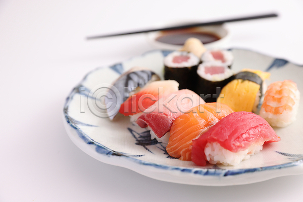 신선 사람없음 JPG 포토 해외이미지 간장 날것 일본 접시 젓가락 종지 초밥 해외202309 회