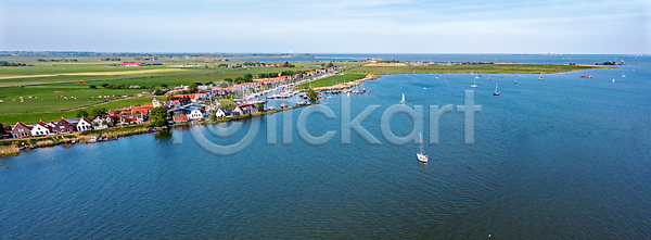 사람없음 JPG 포토 해외이미지 건축양식 네덜란드 마을 물 밭 보트 스포츠 시골 안테나 야외 여행 역사 요트 유럽 자연 전통 주택 중세 타운 터널 파노라마 풍경 항해 해외202309 해외포토 호수