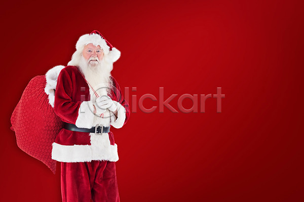 남자 노년 노인남자한명만 한명 JPG 앞모습 포토 해외이미지 들기 보따리 빨간색 산타클로스 상반신 크리스마스 해외202004