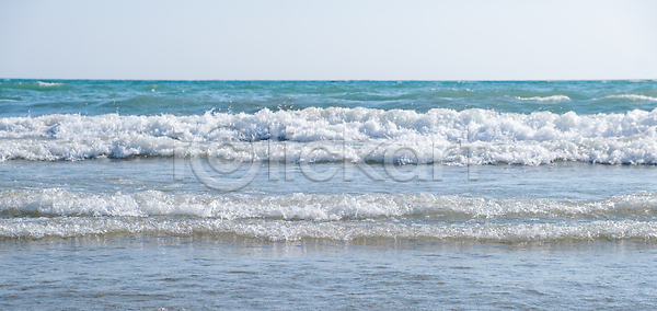 떨어짐 침묵 휴식 사람없음 JPG 포토 해외이미지 거품 내추럴 만 맑음 모래 모래사장 모션 물 바다 백그라운드 뷰티 서핑 섬 스플래쉬 야외 여행 일몰 자연 질감 태양 터키석 파도 파라다이스 파란색 표면 하늘 해외202309 해외포토 휴가 휴양지 흰색