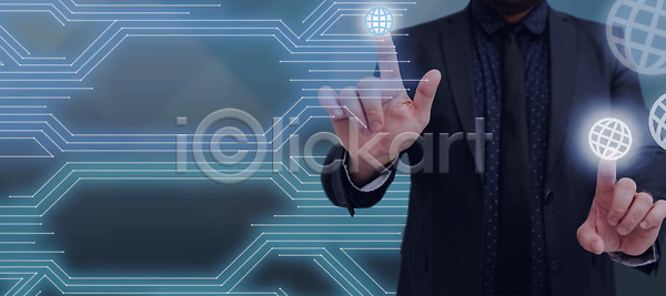 미래 성공 성장 아이디어 혁명 남자 성인 청소년 한명 JPG 포토 해외이미지 가리킴 경영자 과학 광 글로벌 디자인 밀기 백그라운드 보여주기 비즈니스 비즈니스맨 서기 손 손가락 심볼 연결 인터넷 자료 작업 잡기 정장 직업 창조 추상 컨셉 컴퓨터 컴퓨터그래픽 터치 터치스크린 통신 파란색 해외202309 해외포토