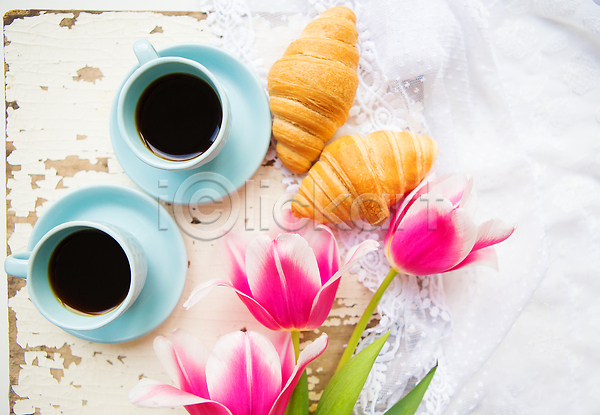 사람없음 JPG 포토 해외이미지 꽃 머그컵 무료이미지 백그라운드 아침식사 음식 커피 컵 튤립 해외202309 해외포토