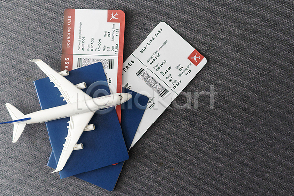 사람없음 JPG 포토 하이앵글 해외이미지 비행기 여권 여행 여행용품 오브젝트 카피스페이스 항공권 해외202310 휴가