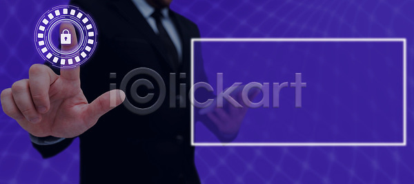 계획 마케팅 미래 성공 성장 아이디어 혁명 남자 성인 한명 JPG 포토 해외이미지 가리킴 금융 무선통신 보여주기 비즈니스 비즈니스맨 서기 손 손가락 심볼 연결 인터넷 자료 작업 잡기 장비 전문직 정장 직업 카피스페이스 컨셉 컴퓨터 컴퓨터그래픽 태블릿 터치 터치스크린 통신 파란색 해외202310 해외포토