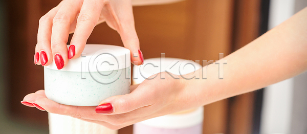 매끈함 소중 사람없음 여자 JPG 템플릿 포토 해외이미지 가로 건강 겨울 공백 내추럴 돌봄 디자인 로션 목업 무료이미지 배너 보습 뷰티 브랜딩 상품 손 수분크림 스파 신청 신체 약국 얼굴 위생관리 유기농 잡기 치료 크림 포장 플라스틱 피부 피부관리 항아리 해외202310 해외포토 화장품 흰색