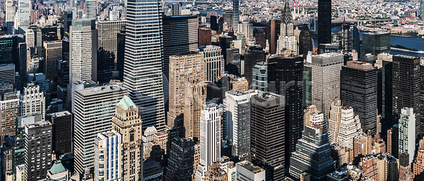 새로움 사람없음 JPG 포토 해외이미지 건물 건축양식 고층빌딩 뉴욕 도시 도심 랜드마크 맨해튼 미국 센터 스카이라인 안테나 정상 조감도 지붕 지역 큼 탑 파노라마 풍경 하늘 해외202310 해외포토