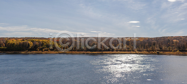 자유 침묵 휴식 흐름 사람없음 JPG 포토 해외이미지 가을 강 개울 계절 공원 구름 나무 내추럴 노란색 단풍 목재 물 바위 반사 백그라운드 벽지 북쪽 뷰티 산 생태학 섬 소나무 숲 스웨덴 여름 여행 오렌지 잎 자연 컬러풀 파란색 풍경 핀란드 하늘 해외202310 해외포토 환경