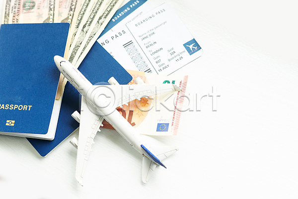 사람없음 JPG 포토 해외이미지 무료이미지 백그라운드 비행기 여권 여행 지폐 항공권 해외202310