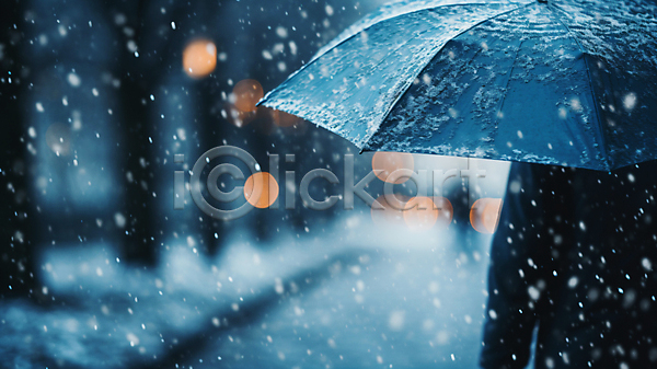 남자 성인 성인남자한명만 한명 JPG 뒷모습 디지털합성 실루엣 편집이미지 계절 날씨 눈(날씨) 도시 보케 상반신 우산