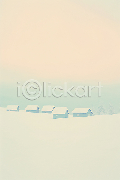 사람없음 JPG 편집이미지 겨울 눈(날씨) 민트색 백그라운드 설경 설원 주택 풍경(경치) 하늘