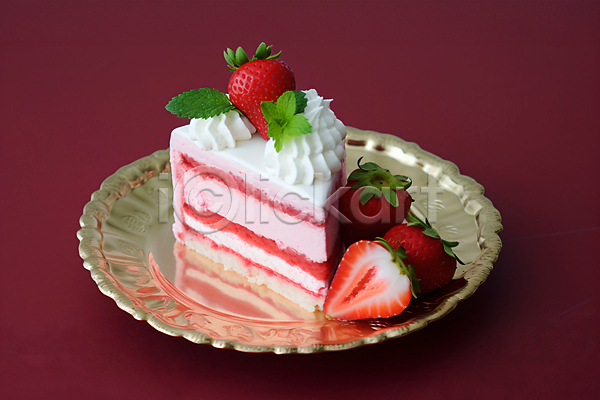 사람없음 JPG 편집이미지 디저트 딸기 딸기케이크 접시 조각케이크 케이크