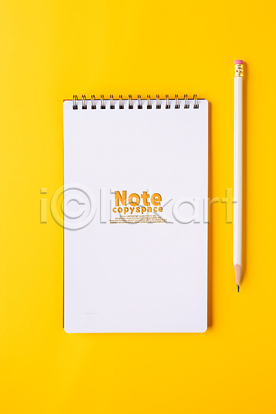 사람없음 PSD 편집이미지 노란배경 백그라운드 스프링노트 연필 종이 카피스페이스 흰색