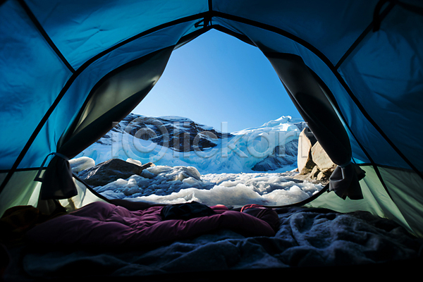 여유 휴식 사람없음 JPG 편집이미지 겨울 구름(자연) 설산 야외 얼음 캠핑 텐트 풍경(경치) 하늘