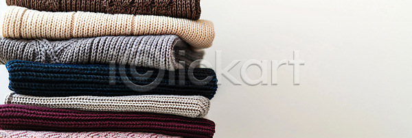 사람없음 JPG 디지털합성 편집이미지 겨울옷 니트 스웨터 쌓기 옷 옷장정리 정리