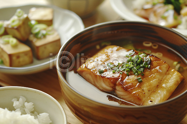 사람없음 JPG 디지털합성 편집이미지 그릇 도미 된장국 봄 생선요리 식재료 요리 접시 제철음식 조각 흰밥