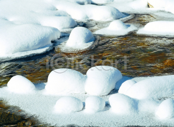 사람없음 JPG 포토 개울 겨울 계곡 계절 골짜기 눈(날씨) 돌(바위) 물 사계절 야외 오대산 자연 주간 풍경(경치)