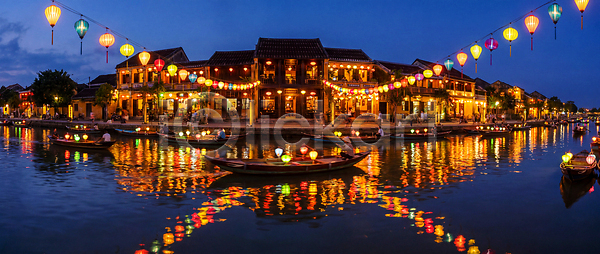 JPG 편집이미지 AI콘텐츠 AI포토 등불 문화 물 베트남 빛 수로 수상시장 야경 여행 전통 조명 편집실사 풍경 호이안