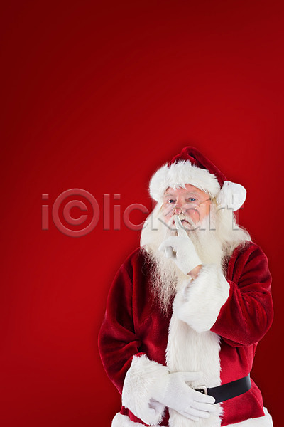 비밀 남자 노년 노인남자한명만 한명 JPG 앞모습 포토 해외이미지 빨간색 산타클로스 상반신 쉿 크리스마스 해외202004