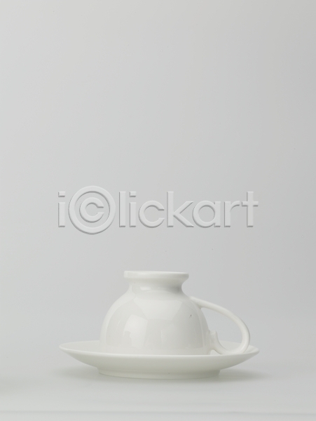 사람없음 JPG 포토 누끼 생활용품 세로 스튜디오촬영 식기 실내 인테리어 주방용품 찻잔 커피잔 컵받침 흰색