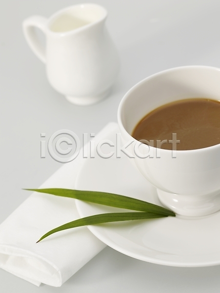 사람없음 JPG 포토 하이앵글 나뭇잎 냅킨 스튜디오촬영 실내 음료 음식 잎 찻잔 초록색 커피 커피잔 크리머