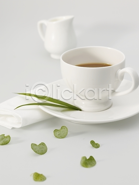 사람없음 JPG 포토 나뭇잎 냅킨 스튜디오촬영 실내 음료 음식 잎 찻잔 초록색 커피 커피잔 크리머