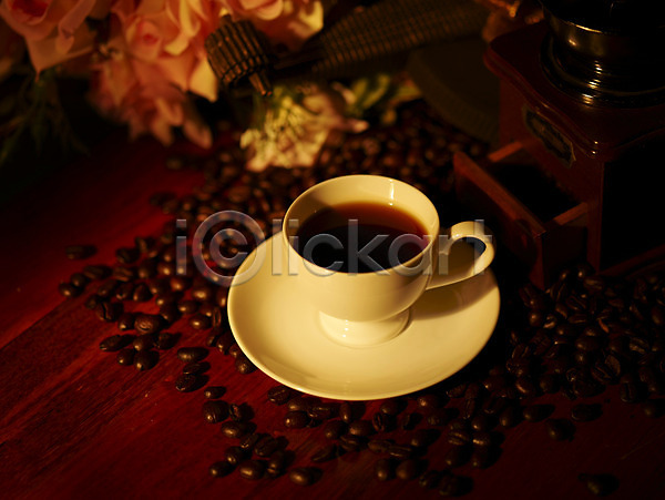 사람없음 JPG 포토 하이앵글 그라인더 스튜디오촬영 실내 원두 원두커피 음료 음식 찻잔 커피 커피잔