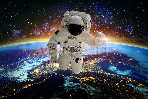 미래 한명 JPG 포토 해외이미지 SF 과학 궤도 망원경 백그라운드 별 성운 여행 우주 우주비행사 은하계 자연 지구 탐험 해외202004 행성