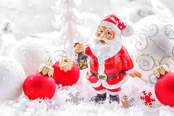 새로움 축하 행복 사람없음 JPG 포토 해외이미지 12월 겨울 계절 공 기념 눈송이 디자인 묘사 백그라운드 별 빛 빨간색 산타클로스 선물 원형 은색 장식 장식볼 축제 크리스마스 해외202004 흰색