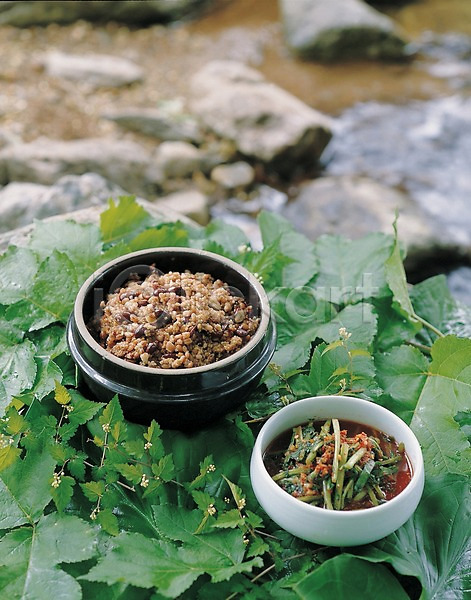 사람없음 JPG 포토 그릇 돌솥 밥 보리밥 식물 식사 야외 요리 웰빙 음식 잎 주간 콩보리밥 한국 한국문화 한국전통 한식